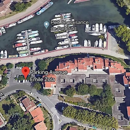 Tekne Sur Peniche La Tortue Ramonville-Saint-Agne