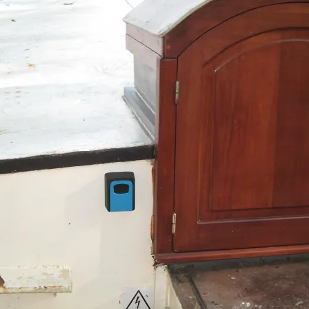 Sur Peniche La Tortue *